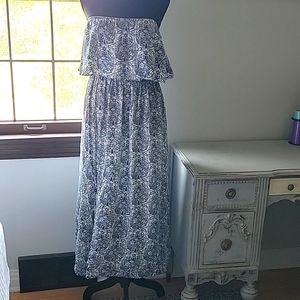 Behind strapless dress